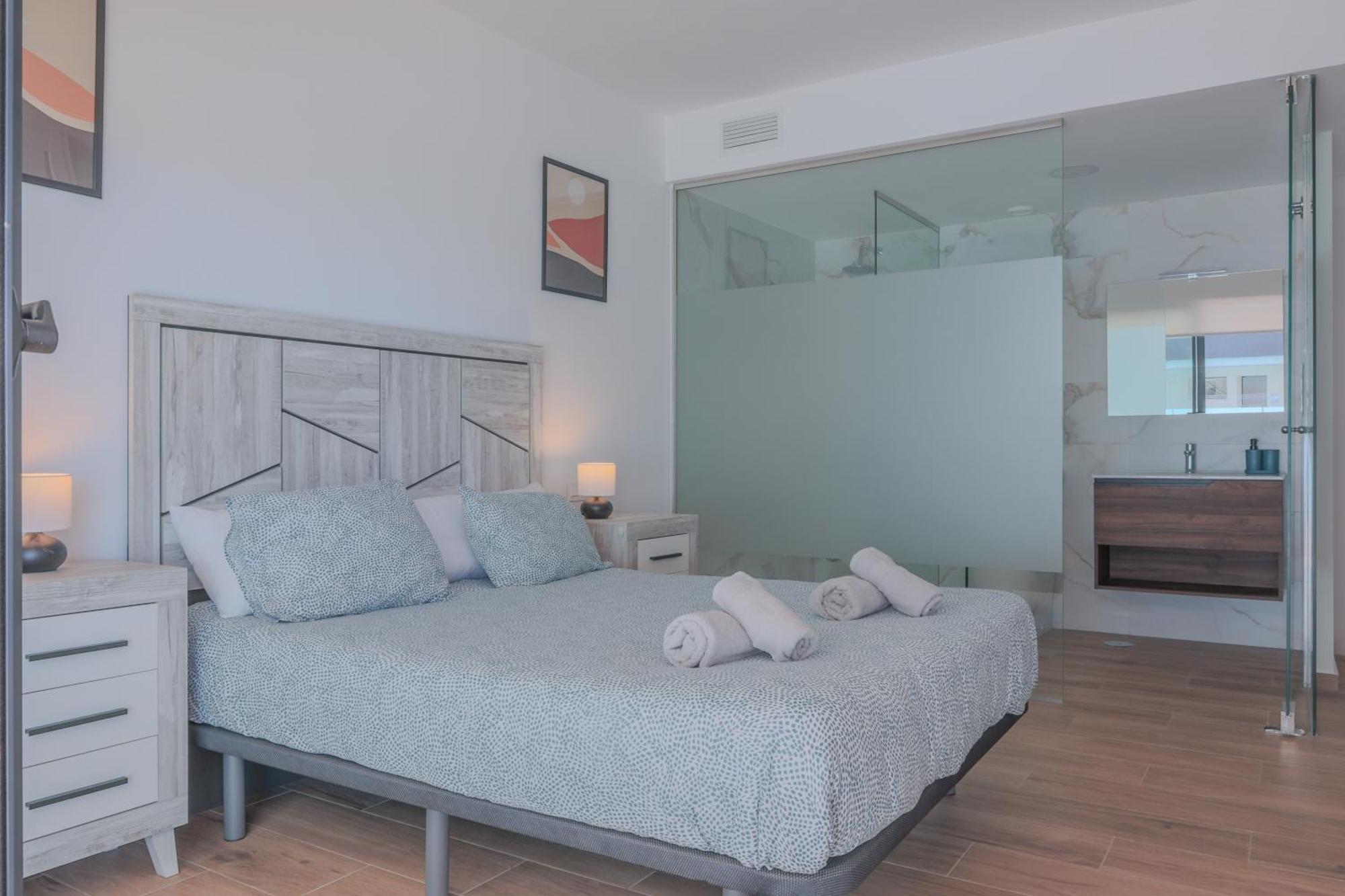 Luxury 2 Bedroom By Coeli Holidays Appartement *